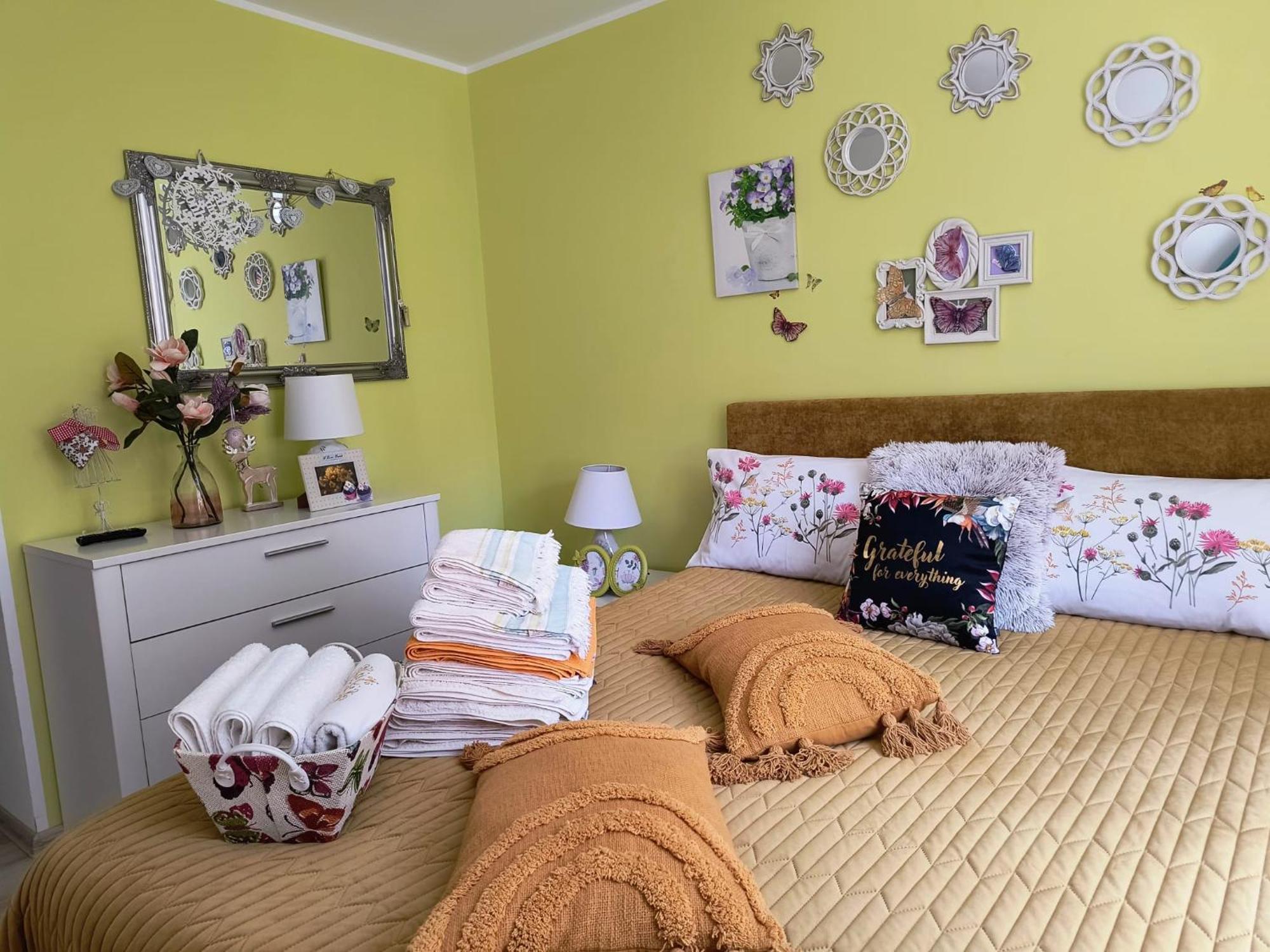 Sweet Butterflies Residence Брашов Екстериор снимка